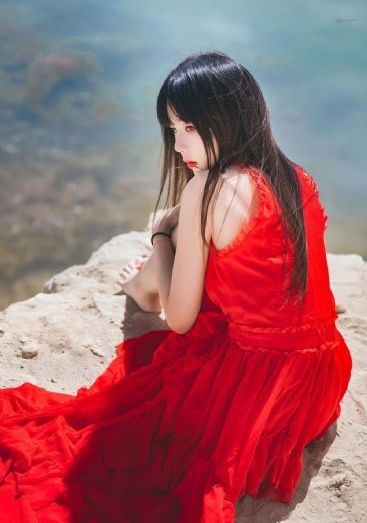 韩国电影漂亮的女邻居在线观看