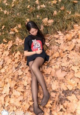 秋霞艳母