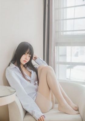 年轻的妻子在线
